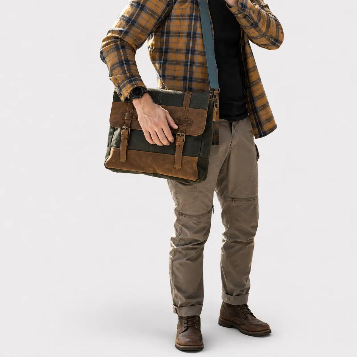 Kevin Panelled Canvas Messenger