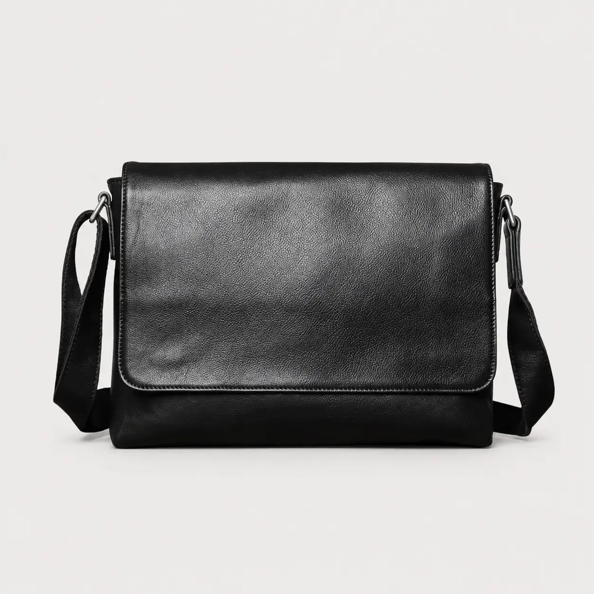 Don Compact Leather Messenger
