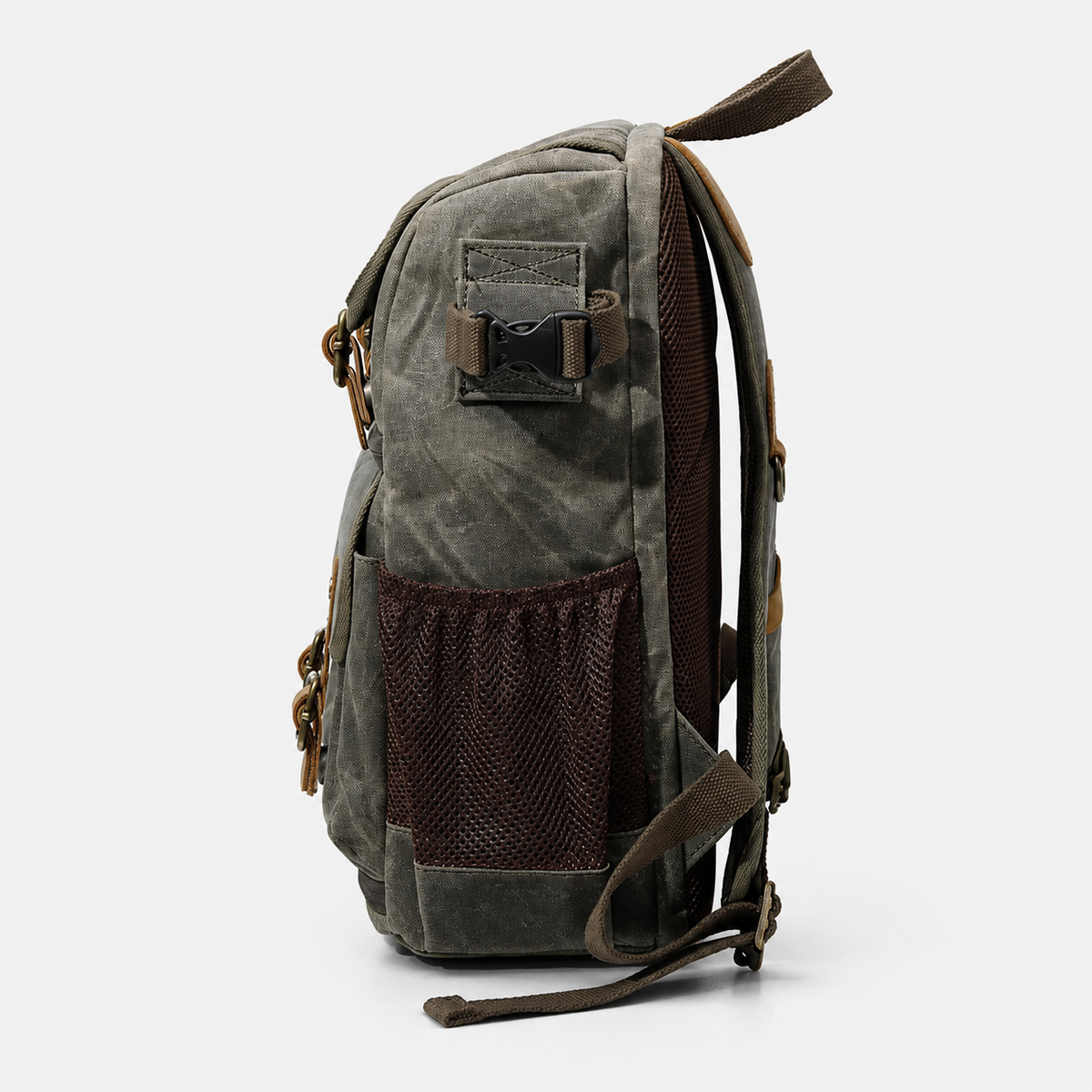 Jerick Field Canvas Camera Backpack