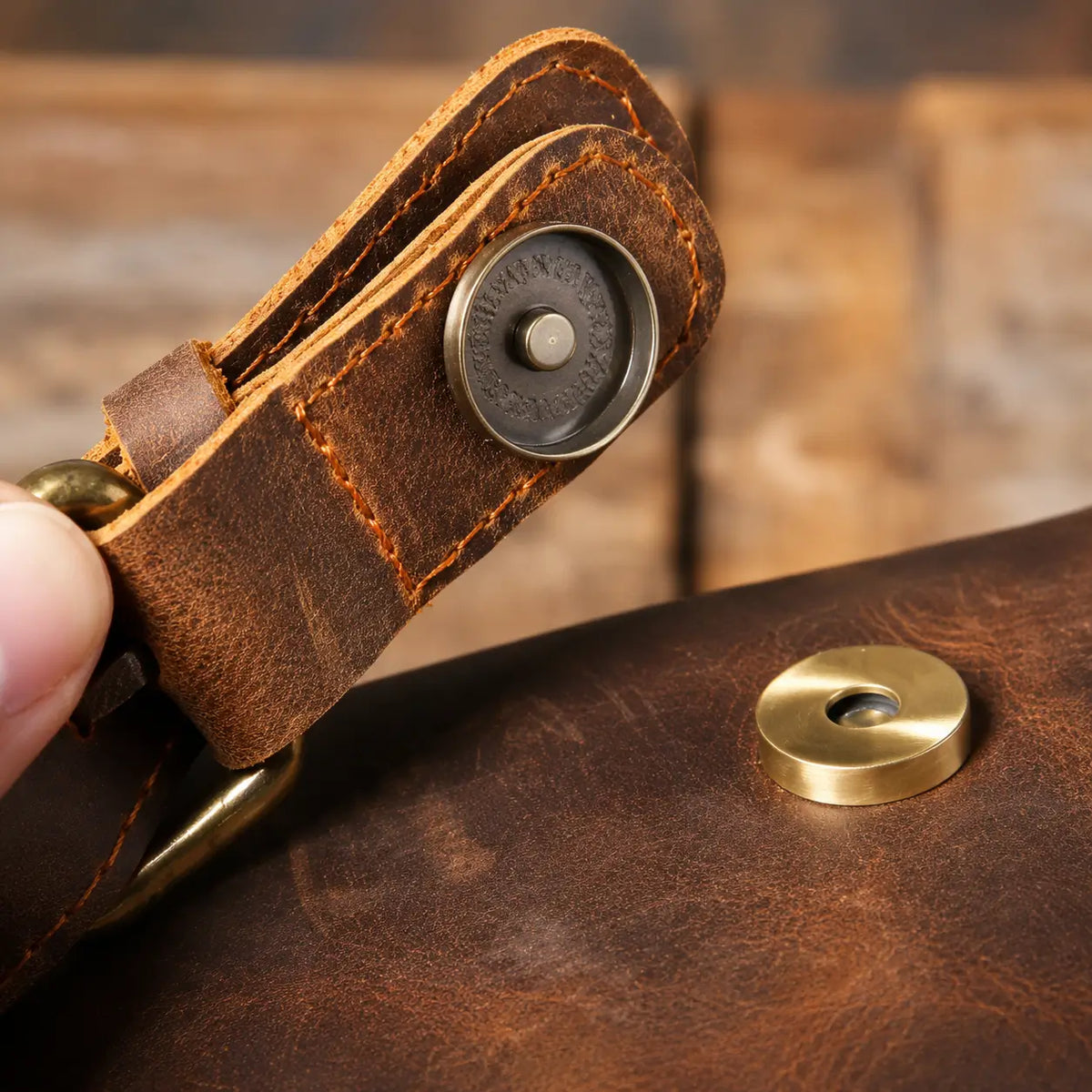 Clinton Classic Leather Messenger