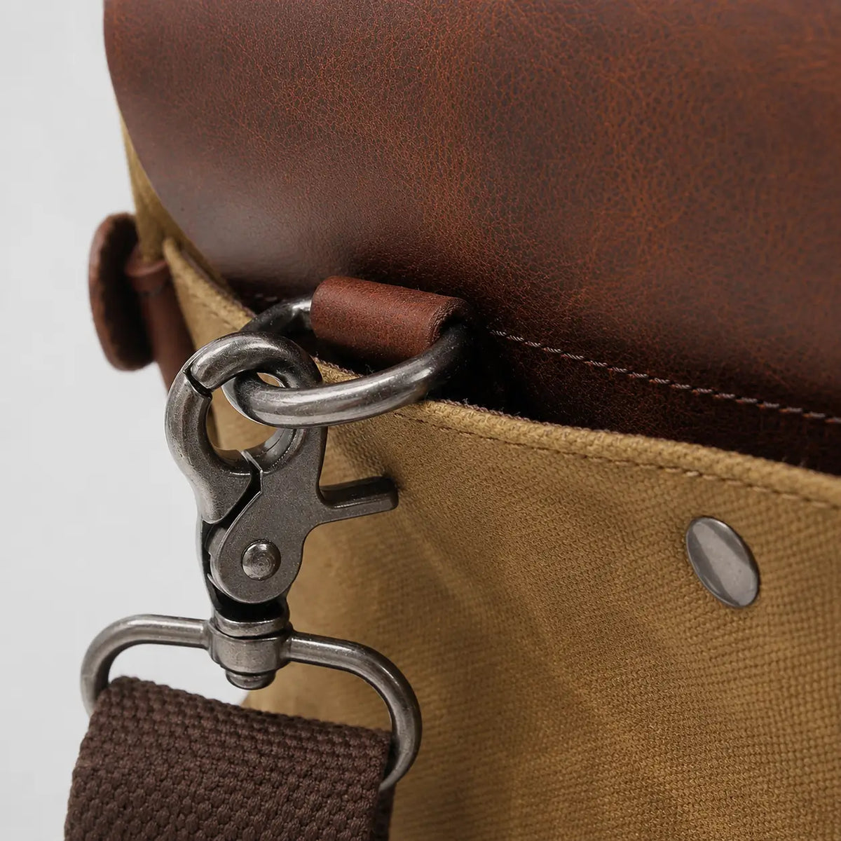 Edward Heritage Canvas Messenger