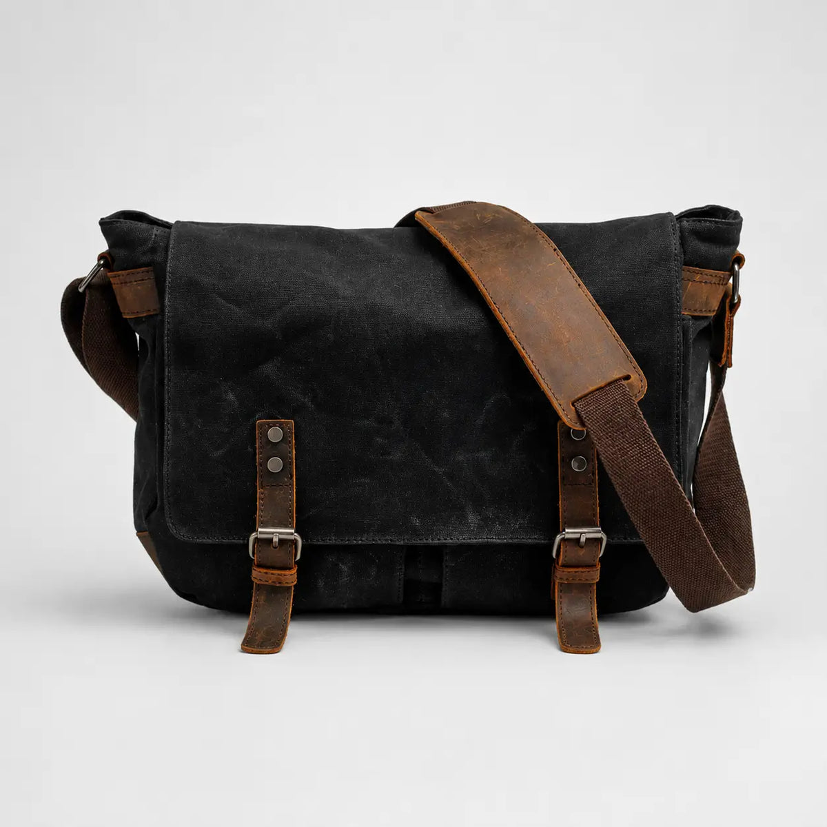 Drake Waxed Canvas Messenger